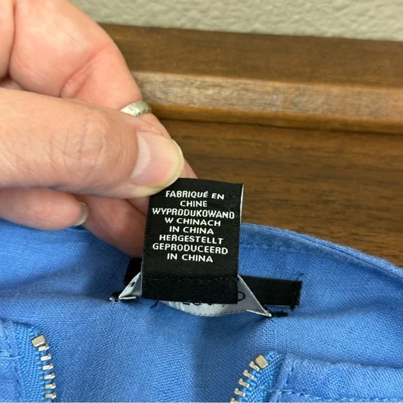 Jones New York 100% Linen Blue Zip Front Top – Size M - Picture 7 of 9